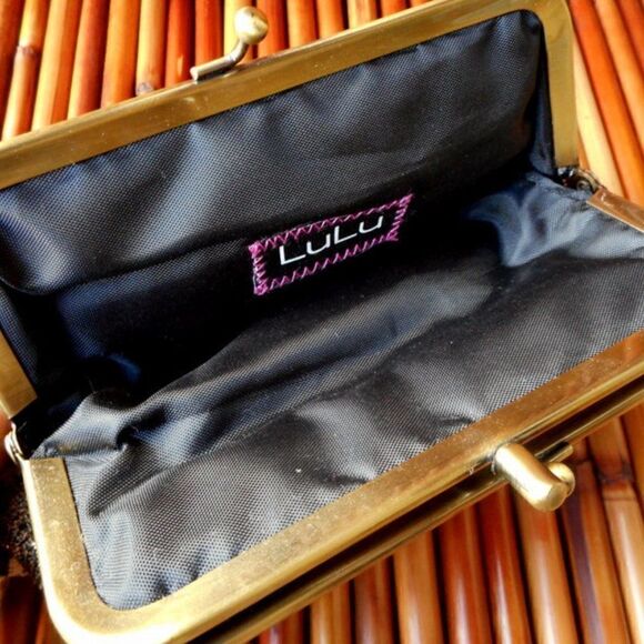 EUC LULU Black/Cream/Brown Leaves Fabric Coin Purse w/Gold Trim w/Kiss Clasp - Picture 5 of 6